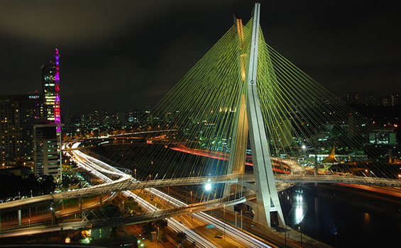 Ponte Estaiada no Brooklin